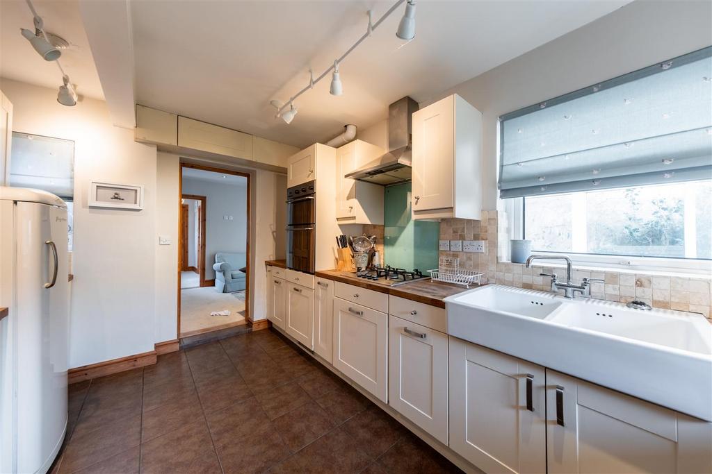 10 Rayleigh Avenue-004.jpg
