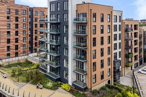 2 bedroom flat for sale, Riverside Quay, Thomas Blake Avenue, Southampton, SO14