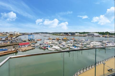 2 bedroom flat for sale, Riverside Quay, Thomas Blake Avenue, Southampton, SO14