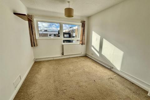 2 bedroom apartment for sale, Upper Gordon Road, Camberley GU15