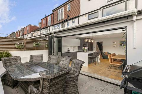 4 bedroom terraced house for sale, Brooklands Avenue, London, SW19