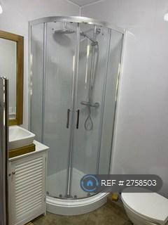 2 bedroom flat to rent, Bletchmore Close, Harlington, Hayes, UB3