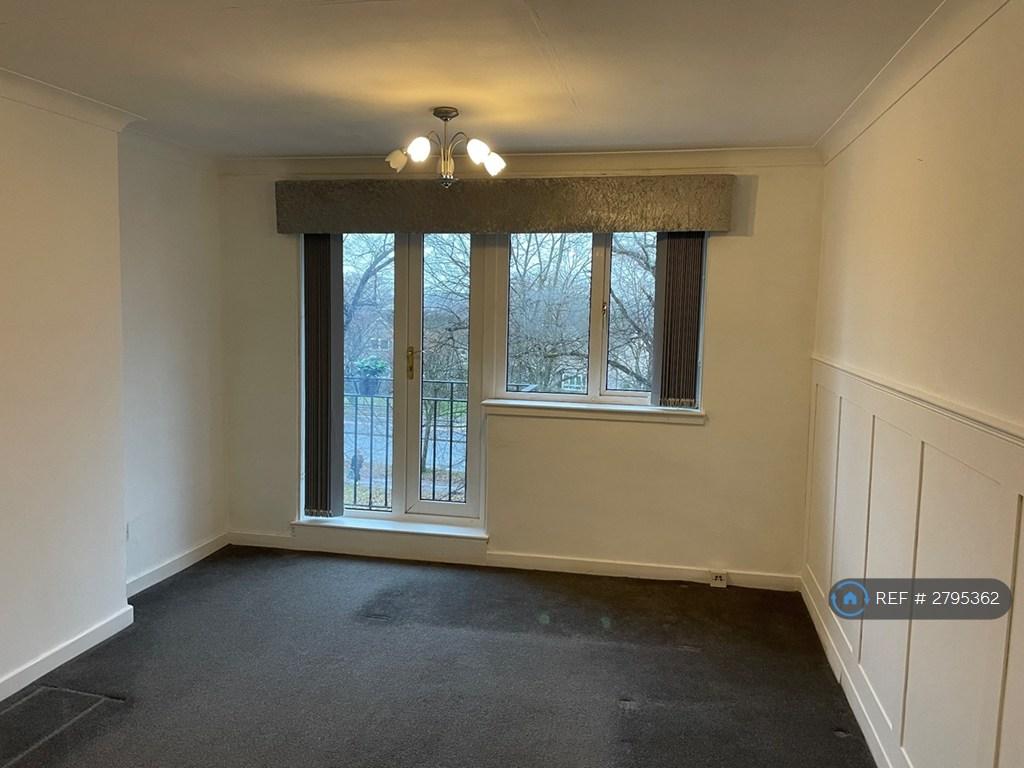 Living Room &amp; Balcony