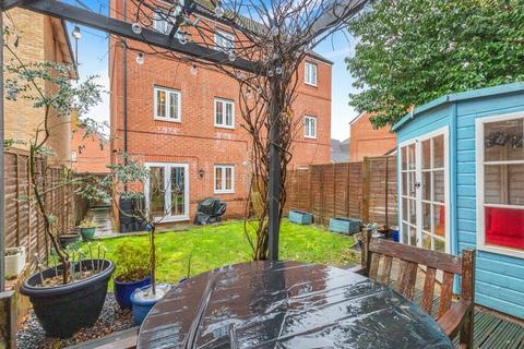 undefined, Connaught Way, Alton GU34