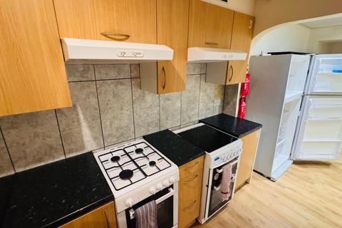 undefined, Park Crescent West, Northampton NN5