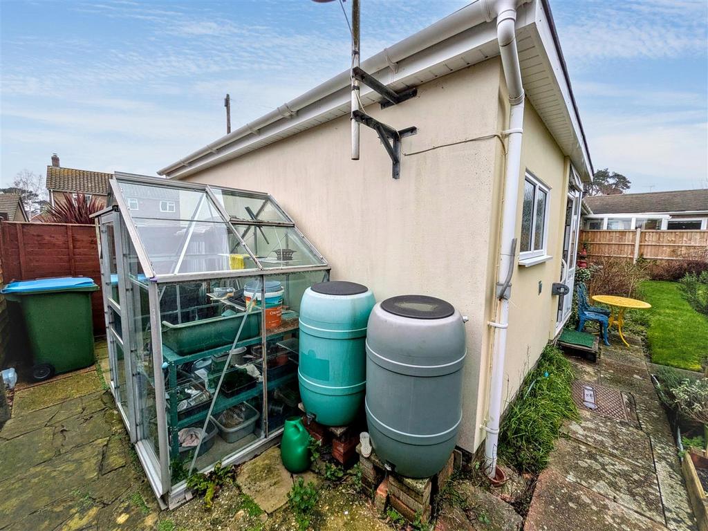 Rear garden new.jpg