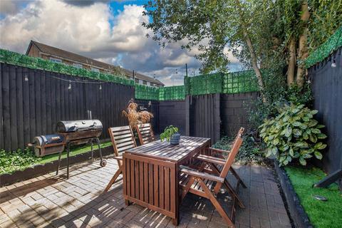 3 bedroom terraced house for sale, Tredegar Road, London E3