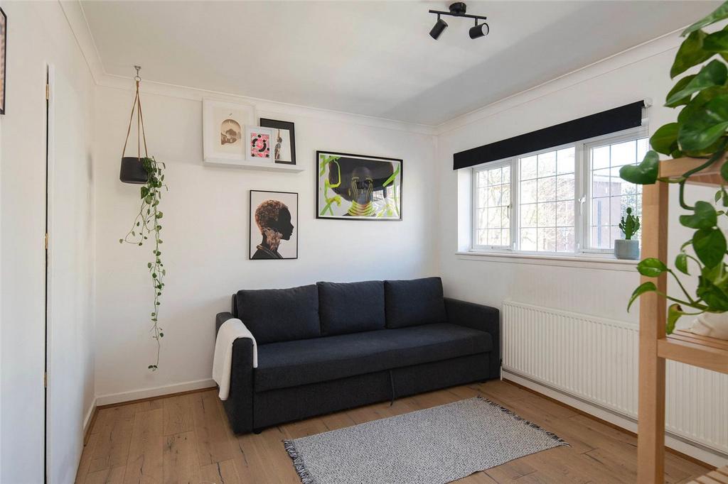 Tredegar Road, E3