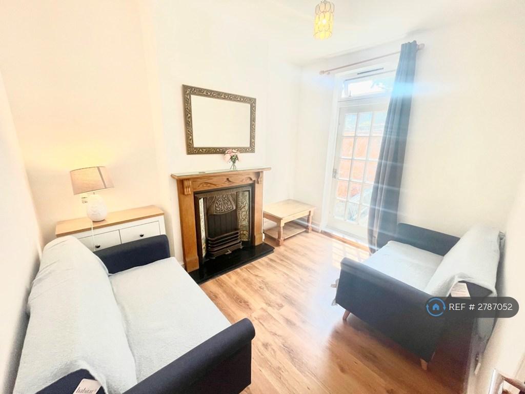 Living Room (Can Be Used As a Fifth Bedroom)
