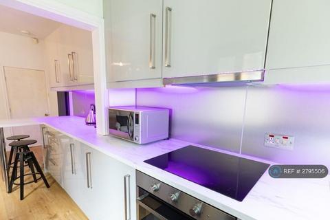 undefined, Beehive Road, Sheffield, S10