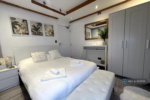 2 bedroom flat to rent, Stanley Park Road, Wallington, SM6