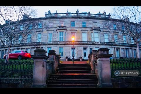 undefined, Crown Circus, Glasgow, G12
