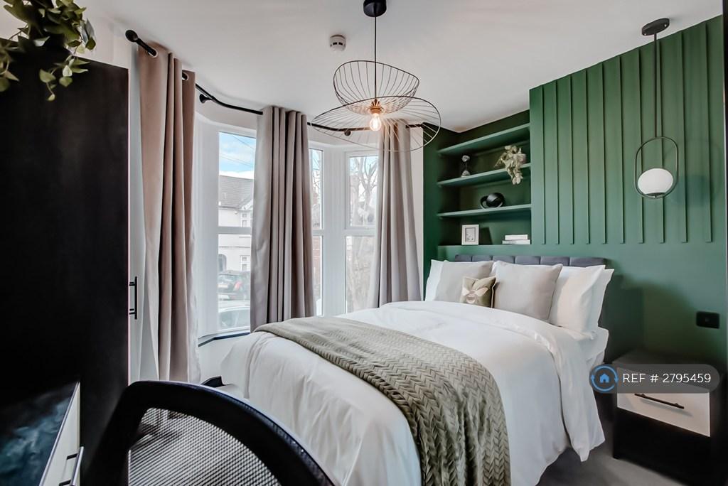 Bedroom 1 En-Suite
