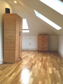 Studio to rent, B, Brownhill Road, Catford, SE6