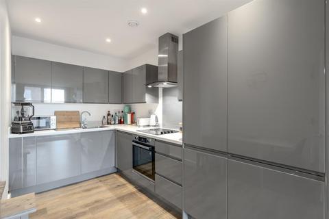 1 bedroom apartment for sale, Espalier Gardens, Kilburn