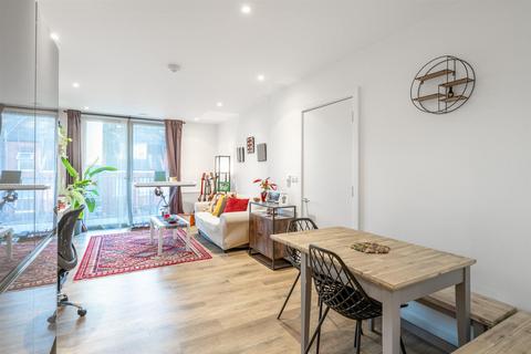 1 bedroom apartment for sale, Espalier Gardens, Kilburn