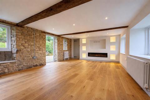 undefined, Colesbourne, Cheltenham GL53 9NP