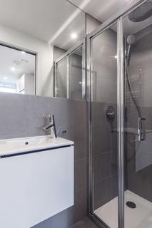 Flat to rent, Fordwych Road