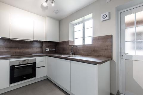 2 bedroom flat to rent, Delta Court, Coles Green Road