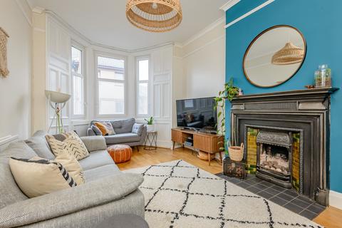 2 bedroom flat for sale, 8B, Bellfield Avenue, Musselburgh, EH21 6QU