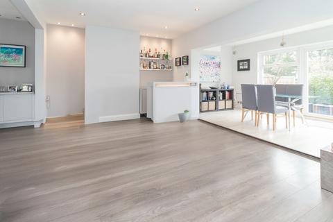 6 bedroom semi-detached house for sale, Mowbray Road, Edgware, HA8