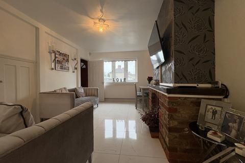 3 bedroom terraced house for sale, Redlands Road, Enfield EN3