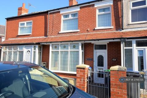 3 bedroom terraced house to rent, Threlfall Road, Blackpool, FY1