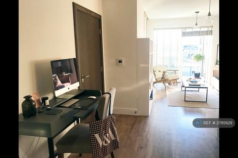 1 bedroom flat to rent, Chelsea Creek, London - Fulham, SW6
