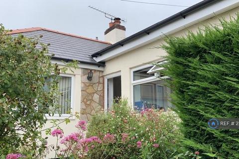 3 bedroom bungalow to rent, Crown Hill, Halberton, Tiverton, EX16
