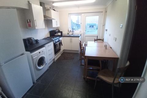 1 bedroom in a house share to rent, Felixstowe Road, Ipswich, IP3
