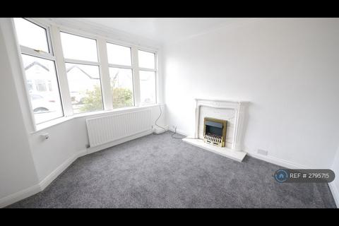 3 bedroom semi-detached house to rent, Lockerbie Avenue, Thornton-Cleveleys, FY5