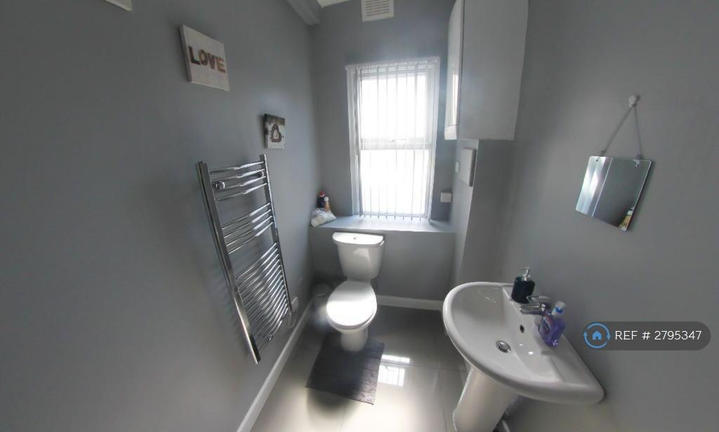 Ground Floor Bathroom