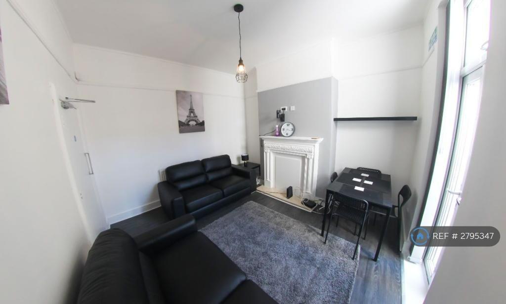 Common Room (There Is a 55inch Tv Now In The Room)