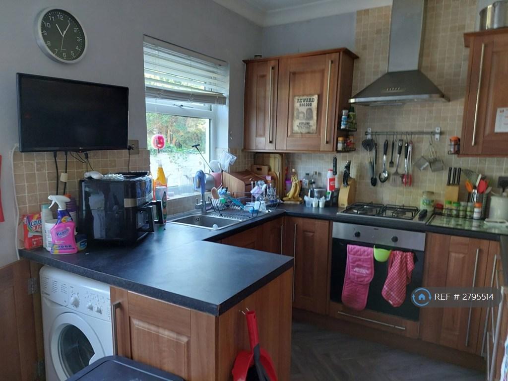 Open Plan Kitchen With Dishwasher