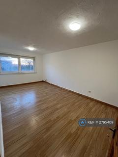 2 bedroom flat to rent, Langbar Crescent, Glasgow, G33