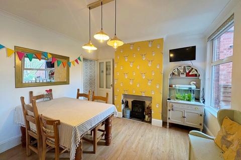 4 bedroom end of terrace house for sale, School Lane, Kenilworth