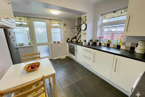 undefined, Sibley Close, Luton, Bedfordshire, LU2 9AQ