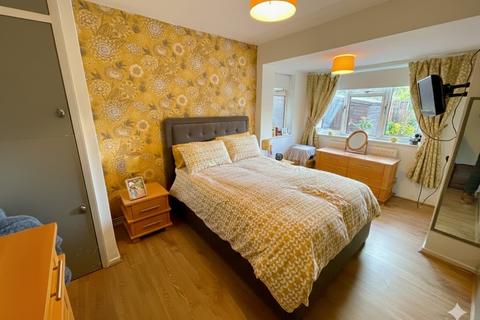 undefined, Sibley Close, Luton, Bedfordshire, LU2 9AQ