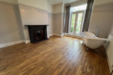 undefined, Hamilton Drive, Nottingham NG7