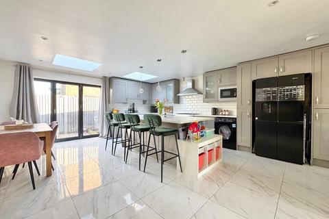 undefined, Yardley Avenue, Pitstone LU7