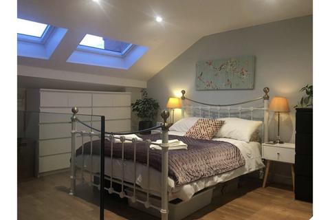 undefined, Halstead Ave, Manchester, M21