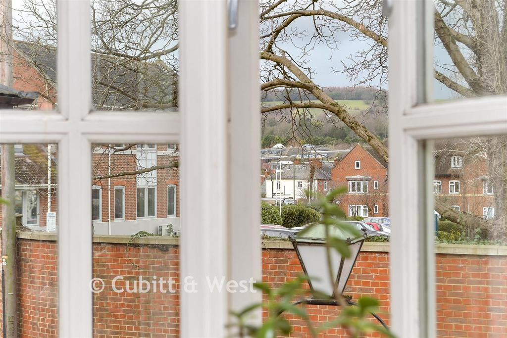 Views To Front
