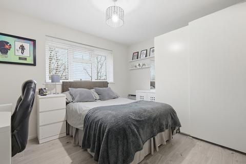 4 bedroom terraced house for sale, Whitmore Way, Basildon, SS14