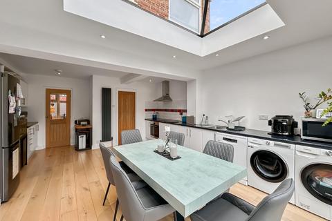 2 bedroom semi-detached house for sale, Rossett Avenue, Timperley