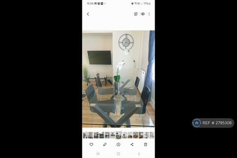 1 bedroom flat to rent, Penford Street, London, SE5