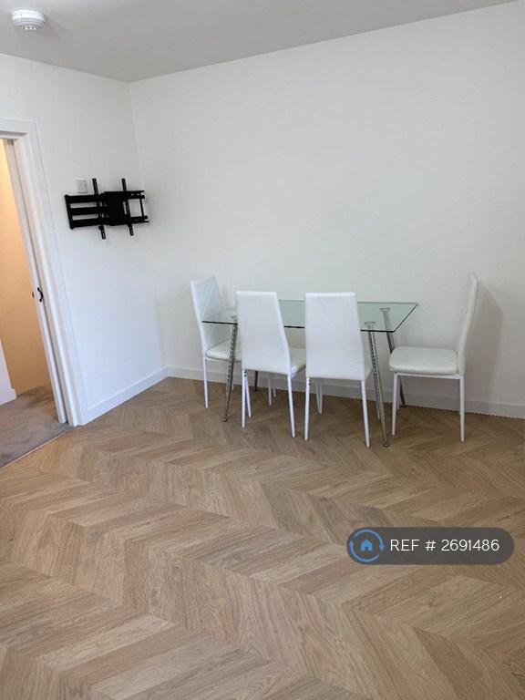 Kitchen/Lounge