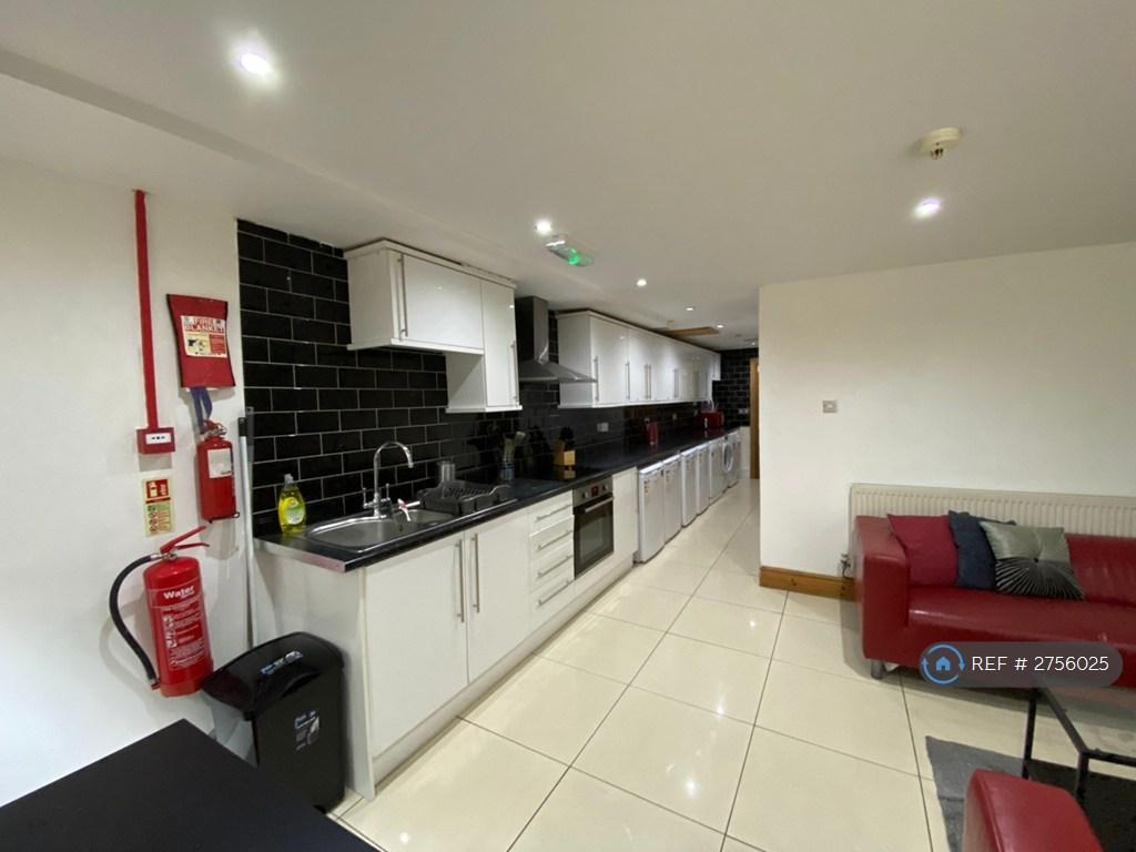 Kitchen/Living Room