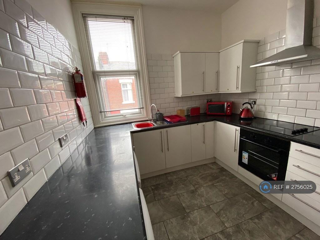 Middle Floor Kitchen