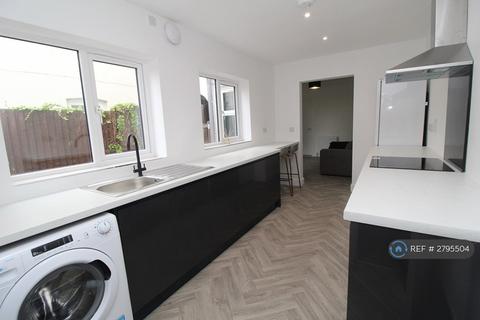 undefined, George St, Milton Keynes, MK2