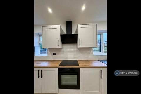 3 bedroom end of terrace house to rent, Haynes Road, Doncaster, DN8